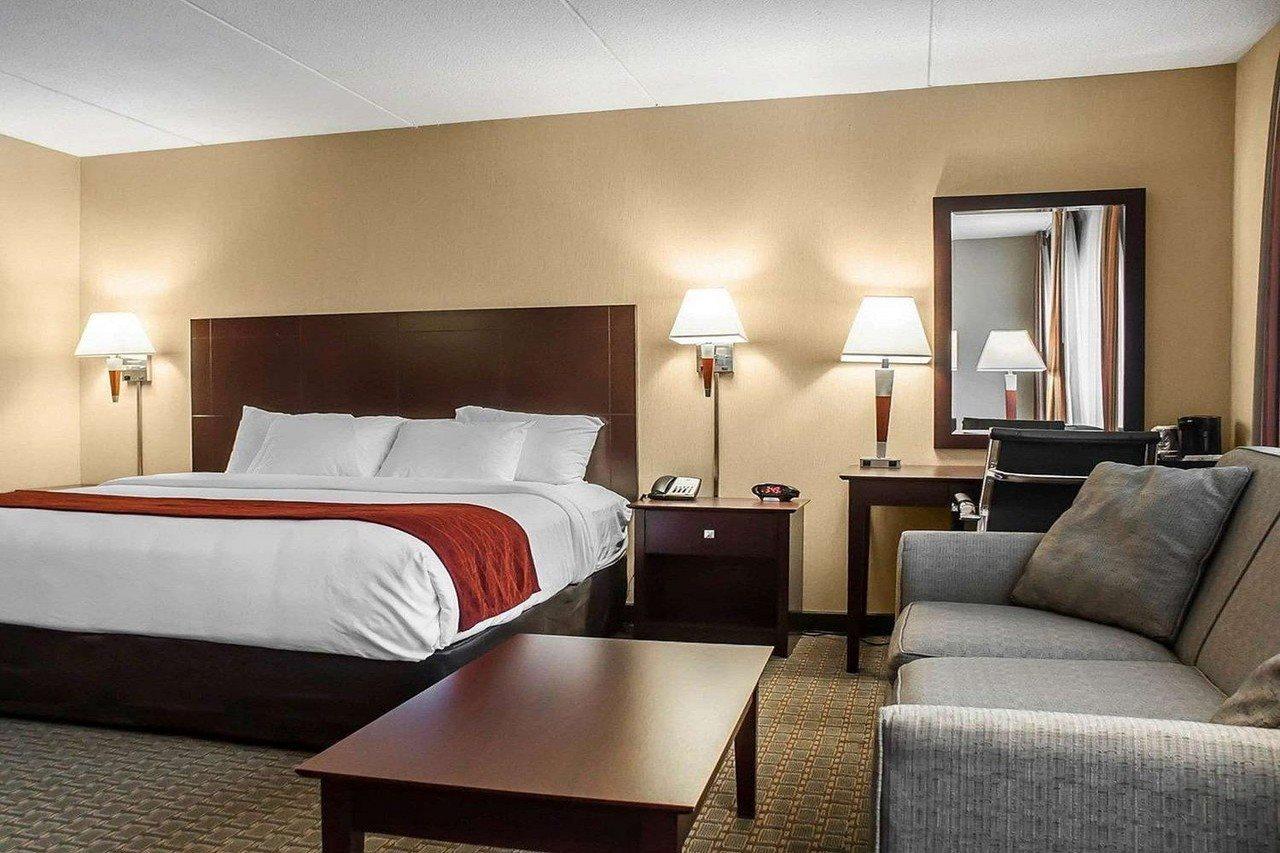 Comfort Inn & Suites Watertown Ngoại thất bức ảnh